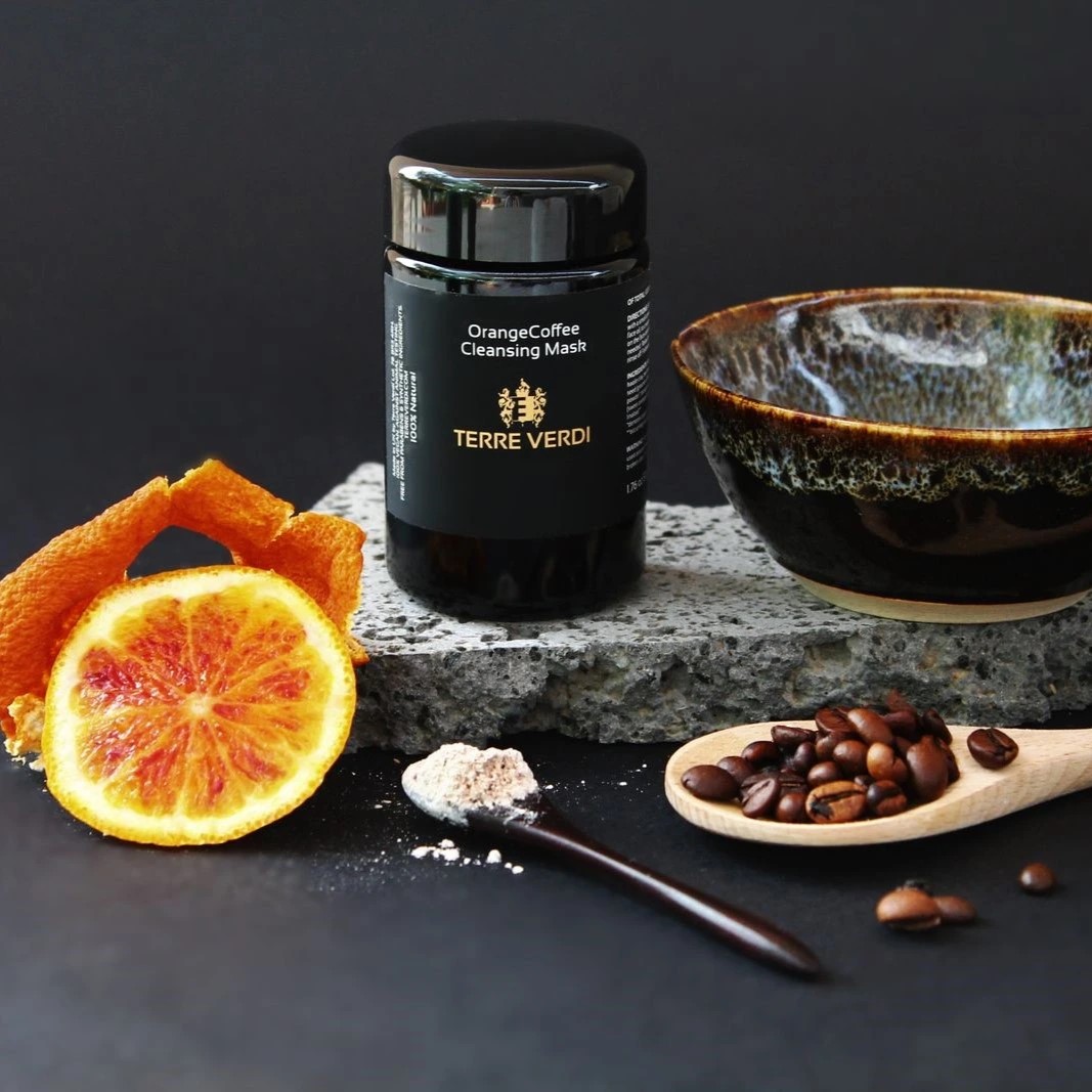 Terre Verdi - Čistící maska pro rozzářenou pleť Terre Verdi 50g lifestyle